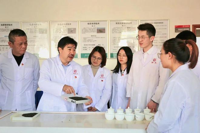 天龙：一带一路迎机遇茉莉花香飘全球AG真人平台世界闽商茶业大会 傅(图5)